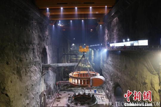 【電廠(chǎng)】烏東德左岸地下電站機(jī)組座環(huán)全部吊裝完畢